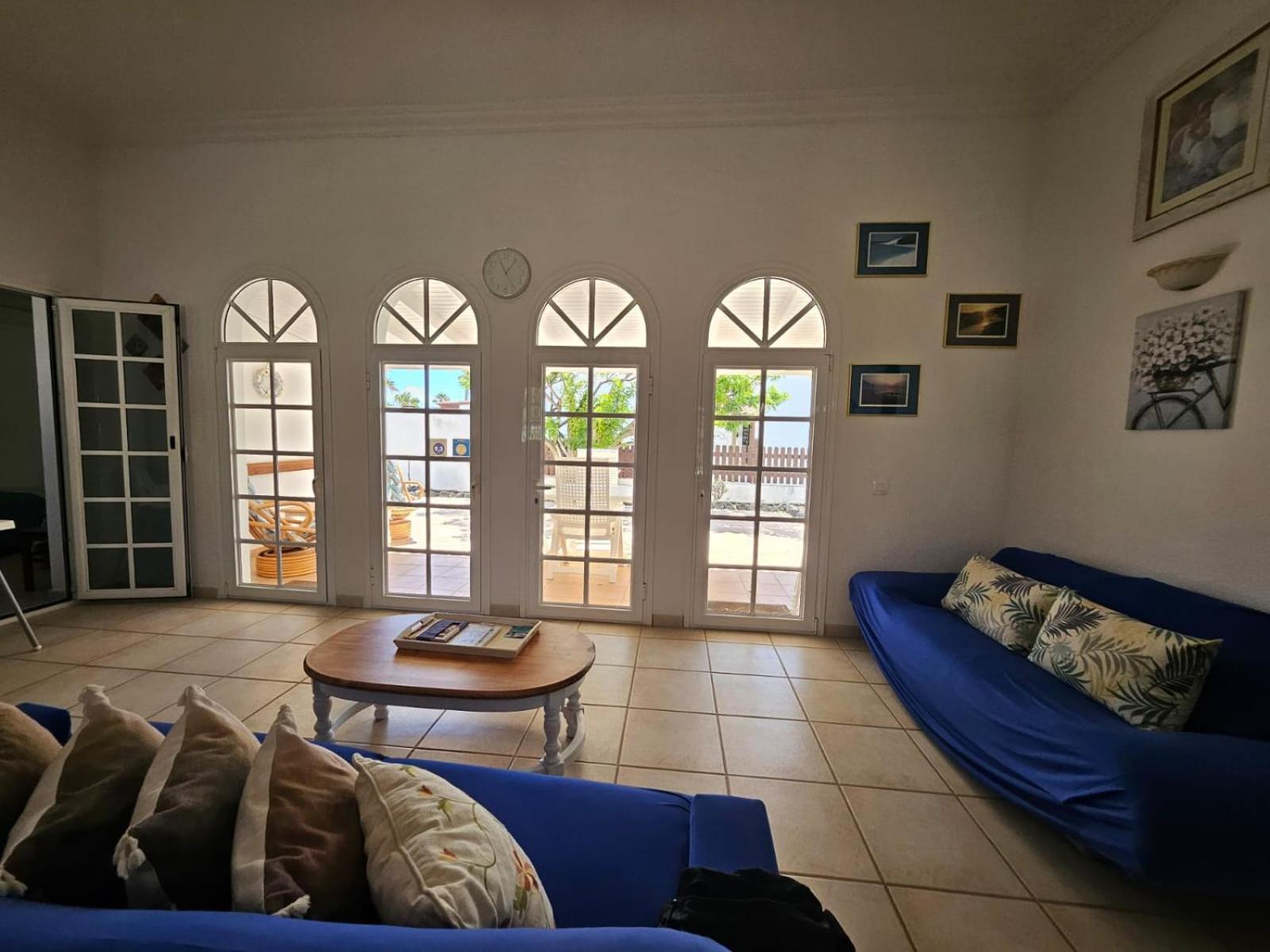 Villa Leon Калета де Фусте Екстериор снимка